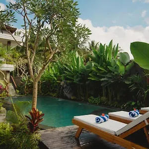 3* Отель Taman Amartha
